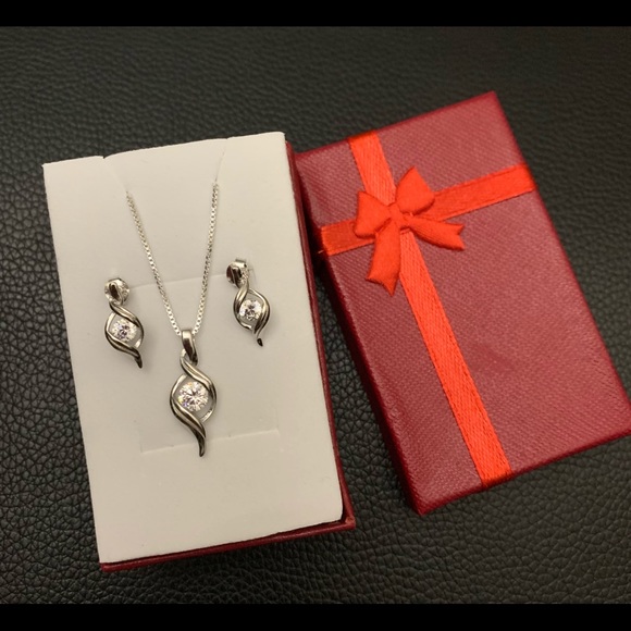 925 sterling silver cubic zirconia set - Picture 6 of 7